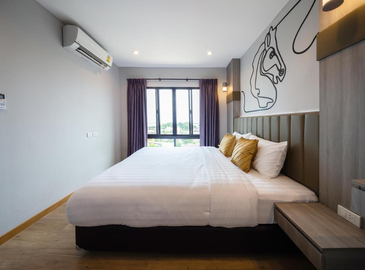 Horsehill Hotel Sriracha Si Racha Zewnętrze zdjęcie
